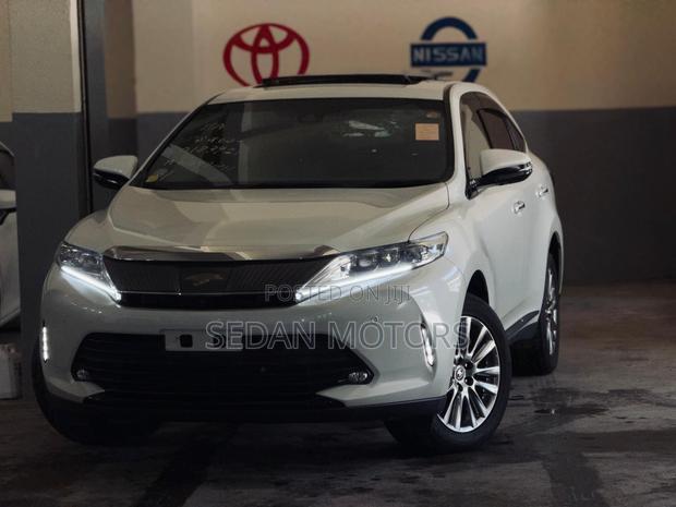 Toyota Harrier 2020 Beige