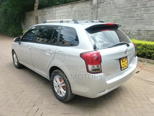 Toyota Corolla Fielder 2013 Silver