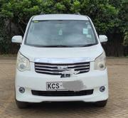 Toyota Noah 2011 White for sale