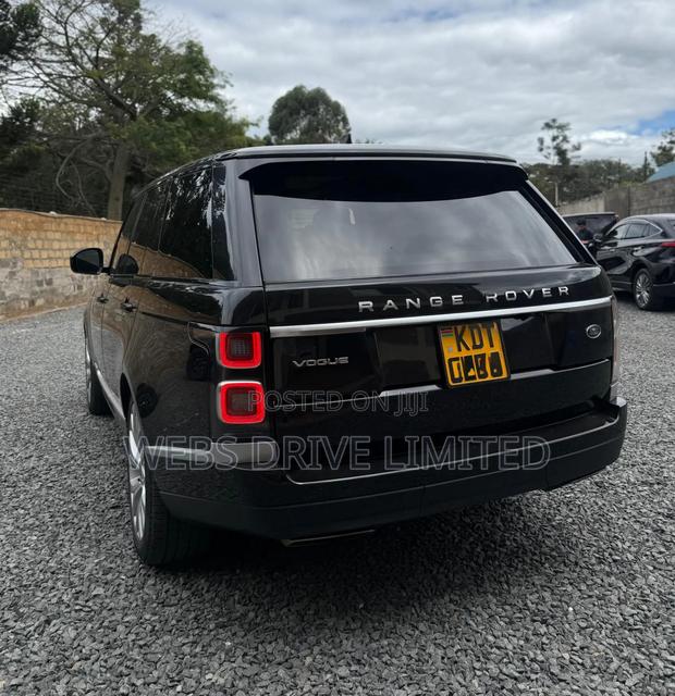 Land Rover Range Rover Vogue 2018 Black