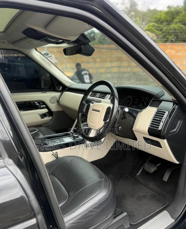 Land Rover Range Rover Vogue 2018 Black