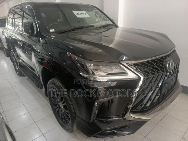 Lexus LX 570 (5 seats) AWD 2019 Black