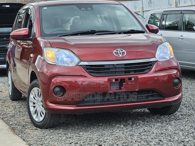 Toyota Passo 2019 Maroon