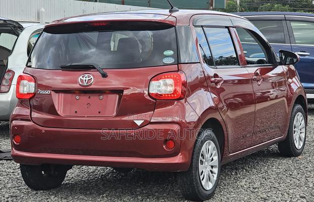 Toyota Passo 2019 Maroon