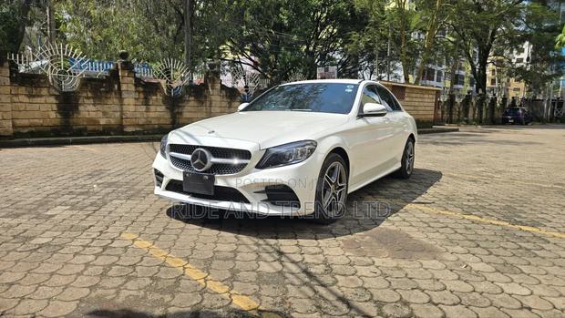 Mercedes-Benz C200 2019 White