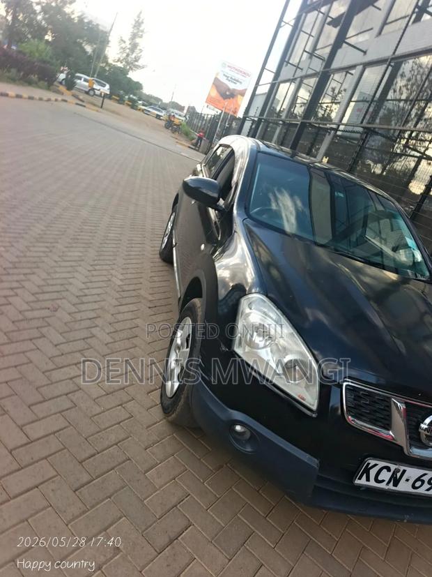 Nissan Dualis 2010 Black