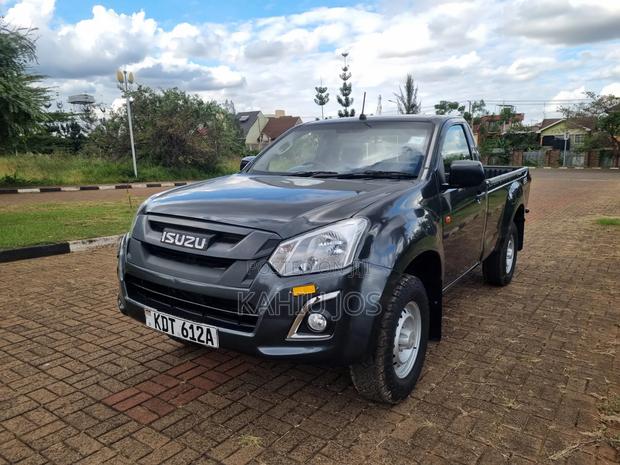 Isuzu D-MAX 2025 Gray