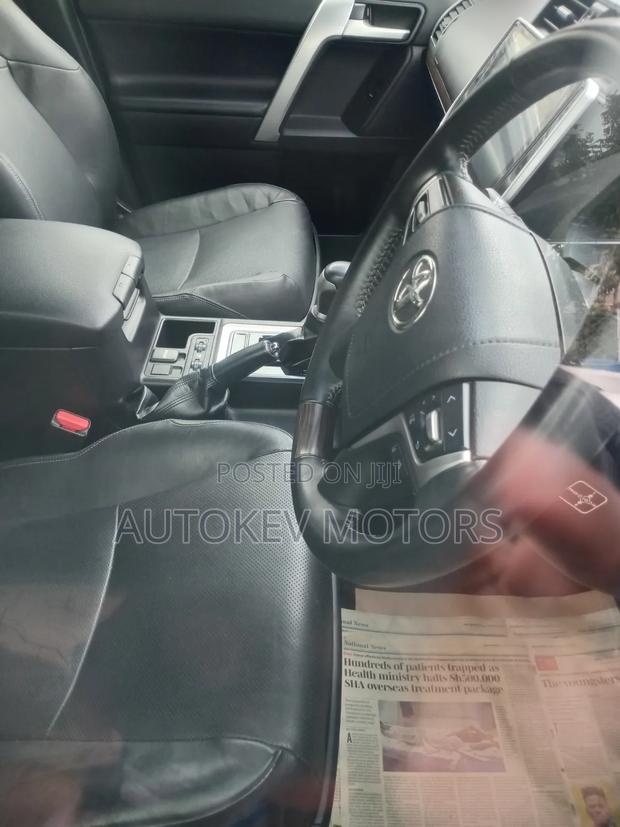Toyota Land Cruiser 2022 White