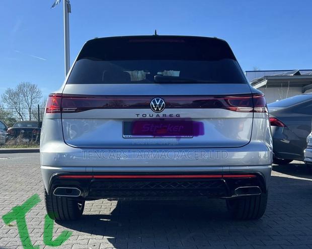 Volkswagen Touareg 2025 Silver