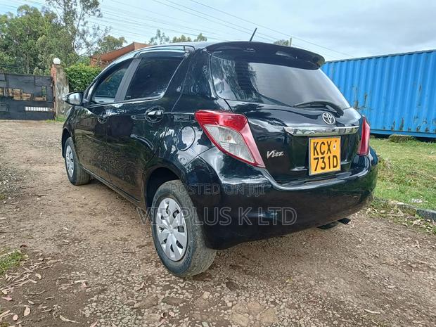 Toyota Vitz 1.3 FWD 5dr 2012 Black