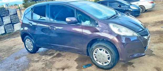Honda Fit 2012 Maroon