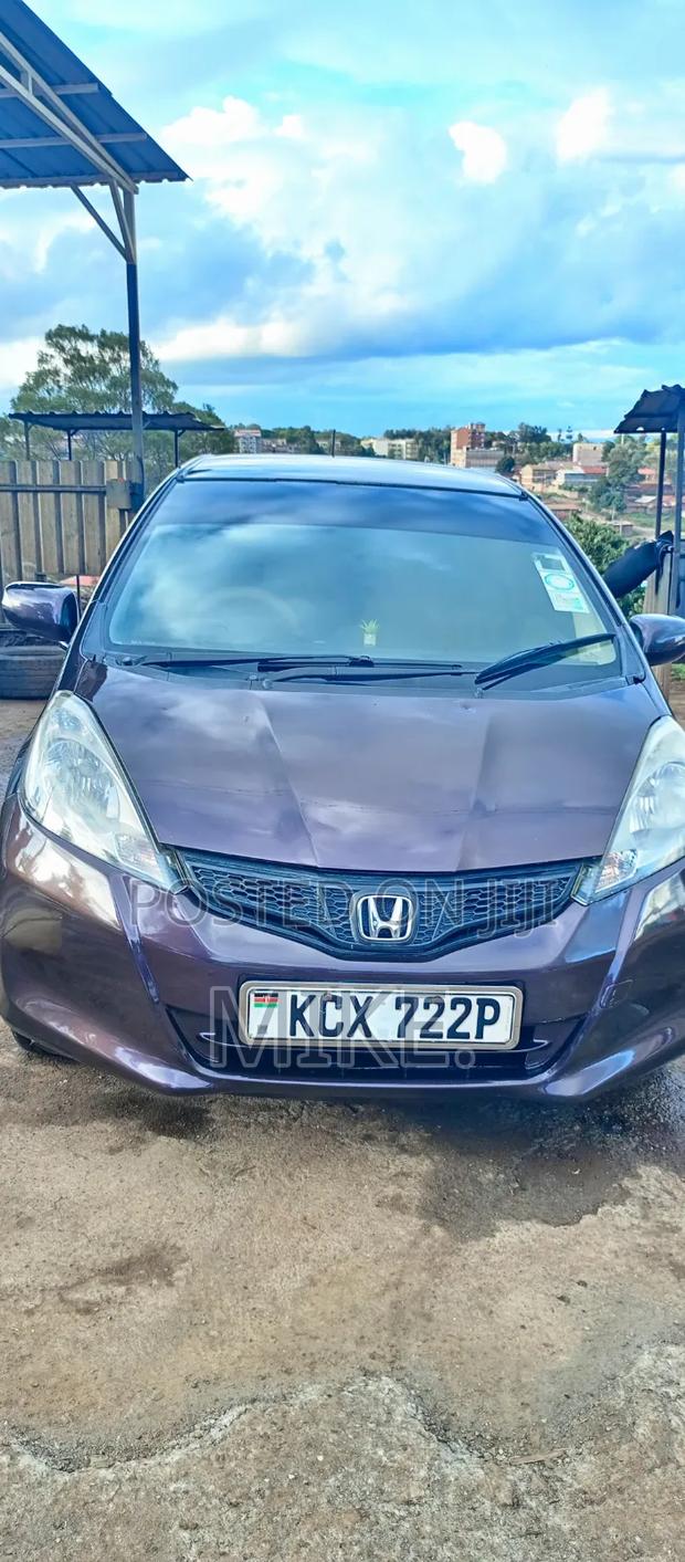 Honda Fit 2012 Maroon