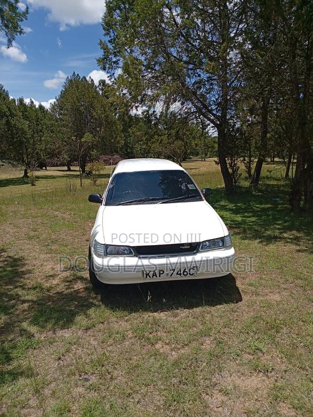 Toyota Corolla 1993 White