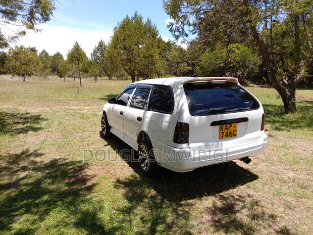 Toyota Corolla 1993 White