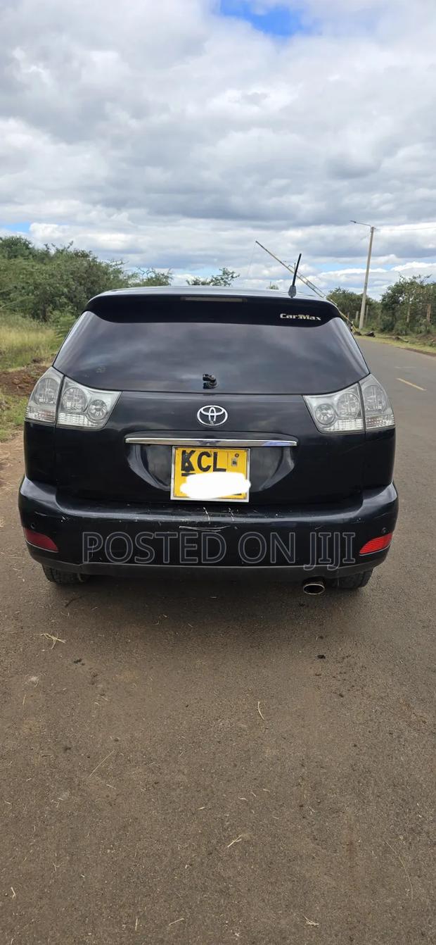 Toyota Harrier 2.4 2010 Black