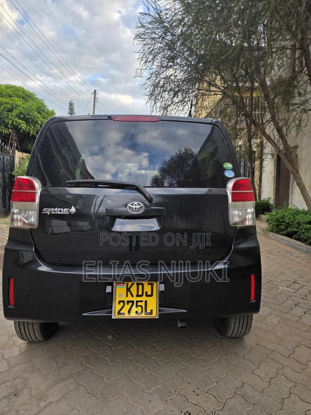 Toyota Spade 1.5 2016 Black