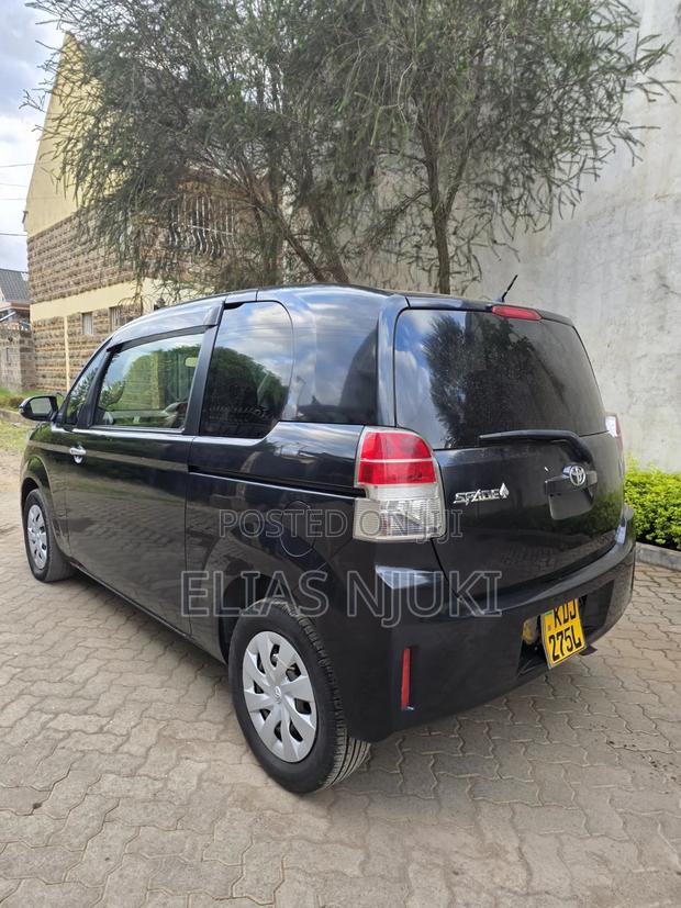 Toyota Spade 1.5 2016 Black
