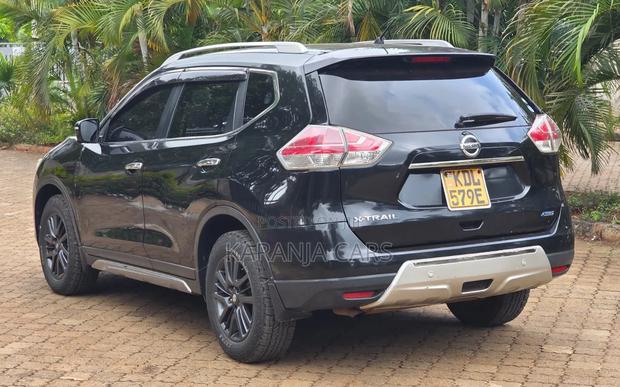Nissan X-Trail 2.0 Petrol AWD 2016 Black