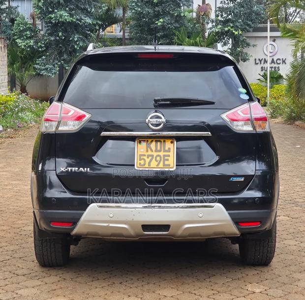 Nissan X-Trail 2.0 Petrol AWD 2016 Black