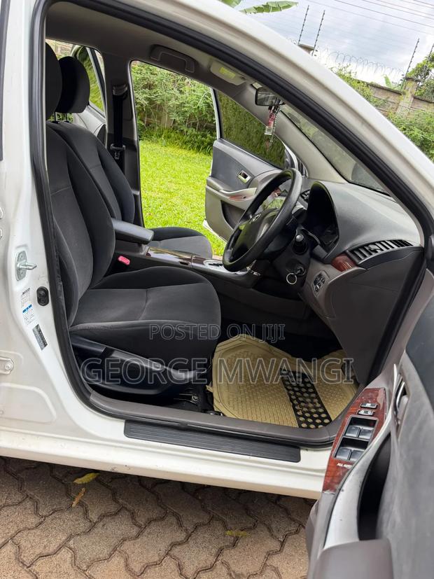 Toyota Premio 2013 White