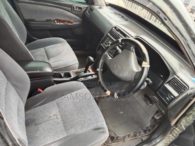 Toyota Corolla 1999 Gray