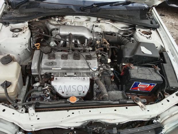 Toyota Carina 2001 White