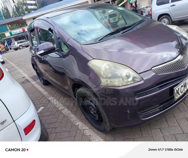 Toyota Ractis 2010 Purple