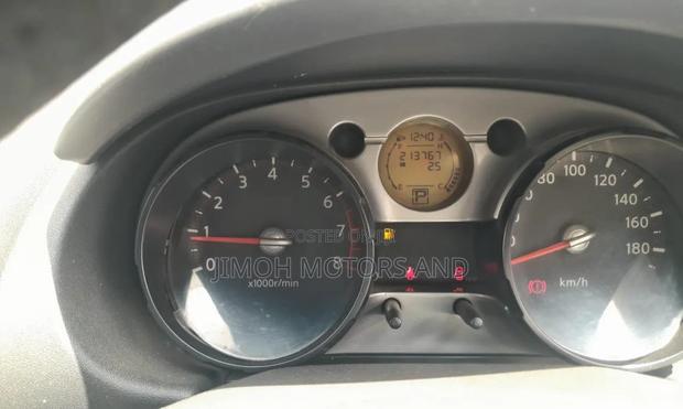 Nissan Tiida 2006 Black