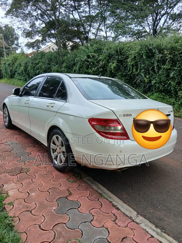 Mercedes-Benz C200 2009 White