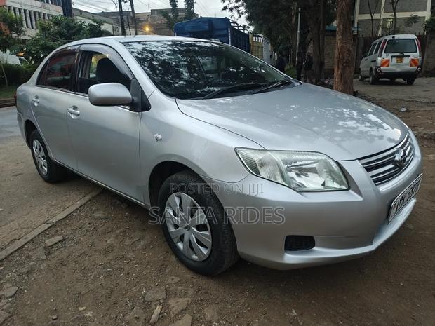 Toyota Axio 2011 Silver