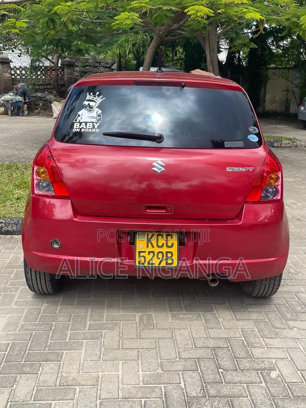 Suzuki Swift 2008 Red