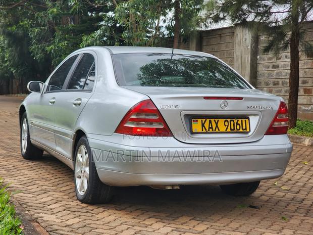 Mercedes-Benz C200 2003 Silver