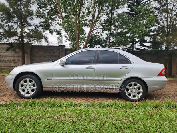 Mercedes-Benz C200 2003 Silver