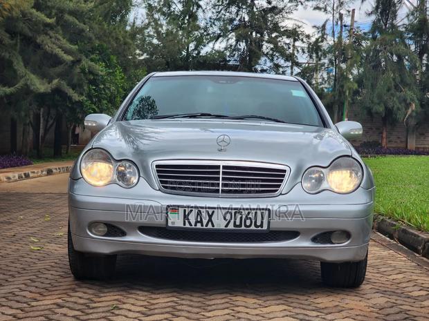 Mercedes-Benz C200 2003 Silver