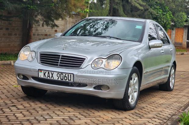 Mercedes-Benz C200 2003 Silver