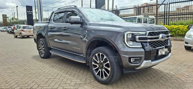 Ford Ranger 2025 Gray