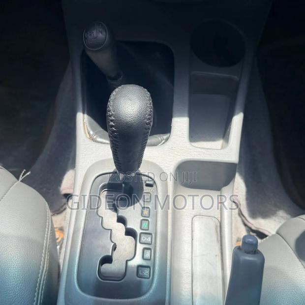Toyota Hilux 2010 Silver