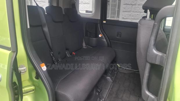 Toyota Tank 1.0 FWD 2018 Green