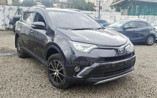 Toyota RAV4 2016 Gray