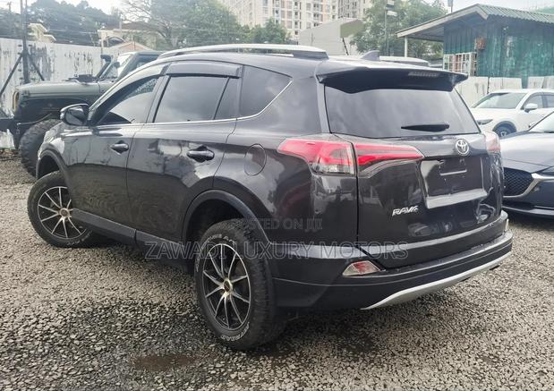 Toyota RAV4 2016 Gray
