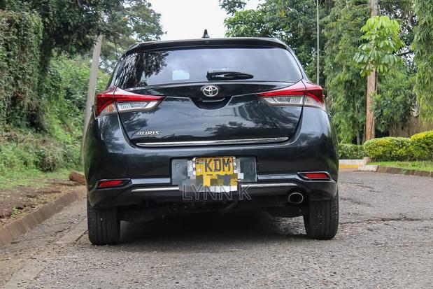 Toyota Auris 2016 Black