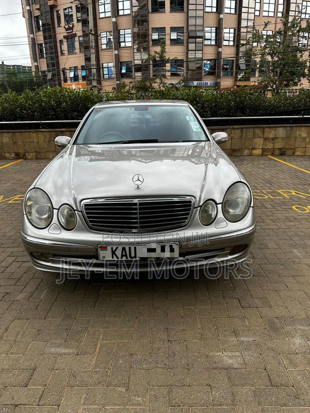 Mercedes-Benz E270 2006 Gray