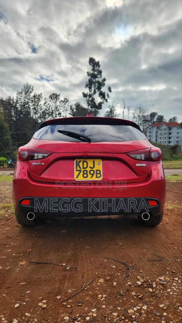 Mazda Axela 2015 Red