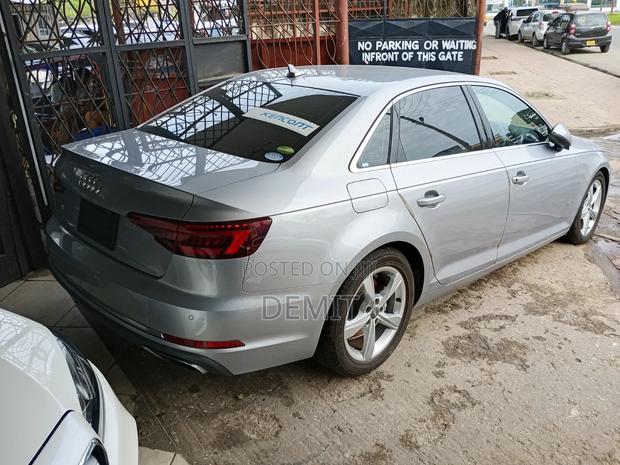 Audi A4 2022 Silver