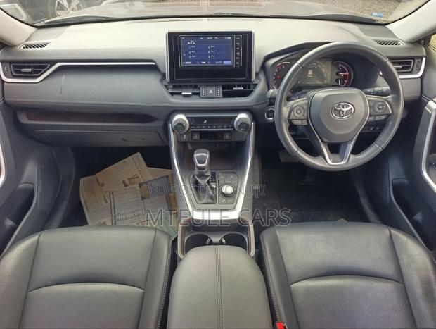 Toyota RAV4 2019 Gray