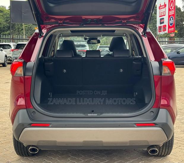 Toyota RAV4 Hybrid 2019 Maroon