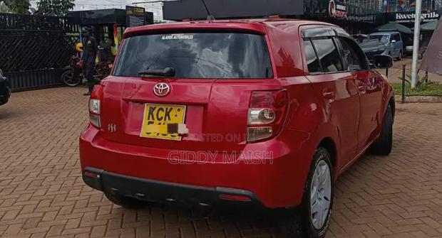 Toyota IST 2007 Red