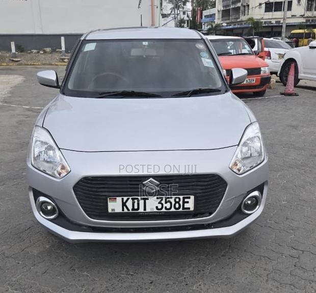 Suzuki Swift 2017 Silver