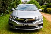 Honda Grace 2018 Silver for sale