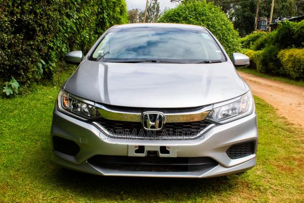 Honda Grace 2018 Silver